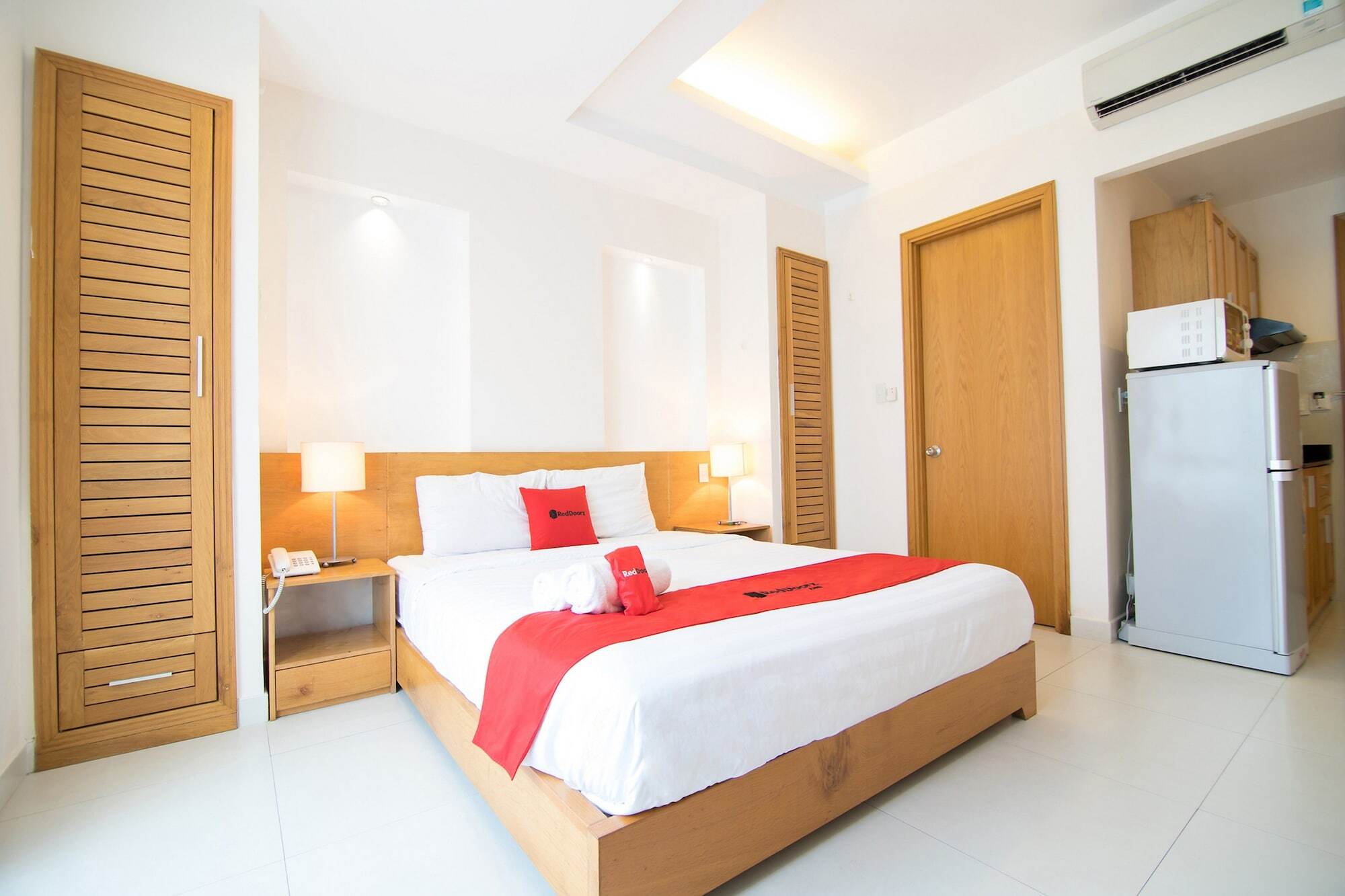 Reddoorz Plus Near Secc D7 胡志明市 外观 照片