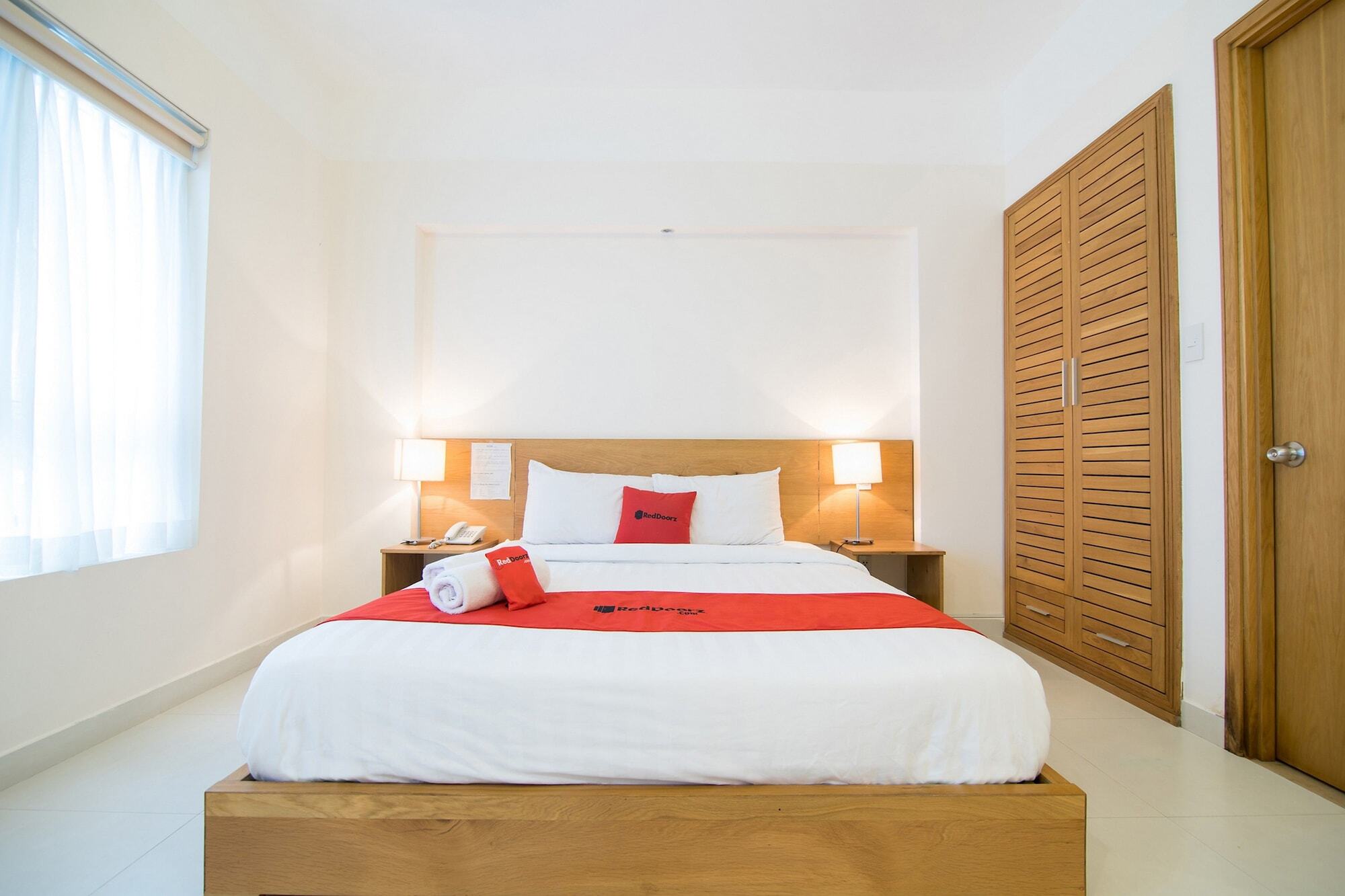 Reddoorz Plus Near Secc D7 胡志明市 外观 照片