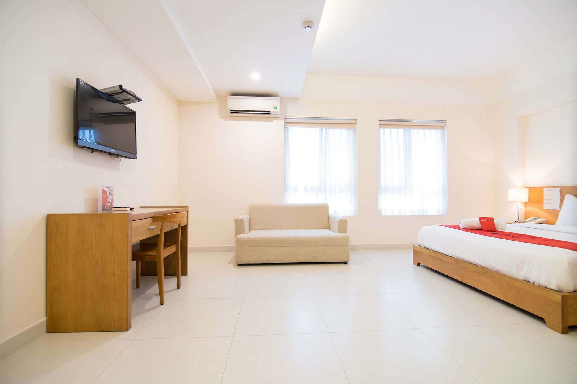 Reddoorz Plus Near Secc D7 胡志明市 外观 照片
