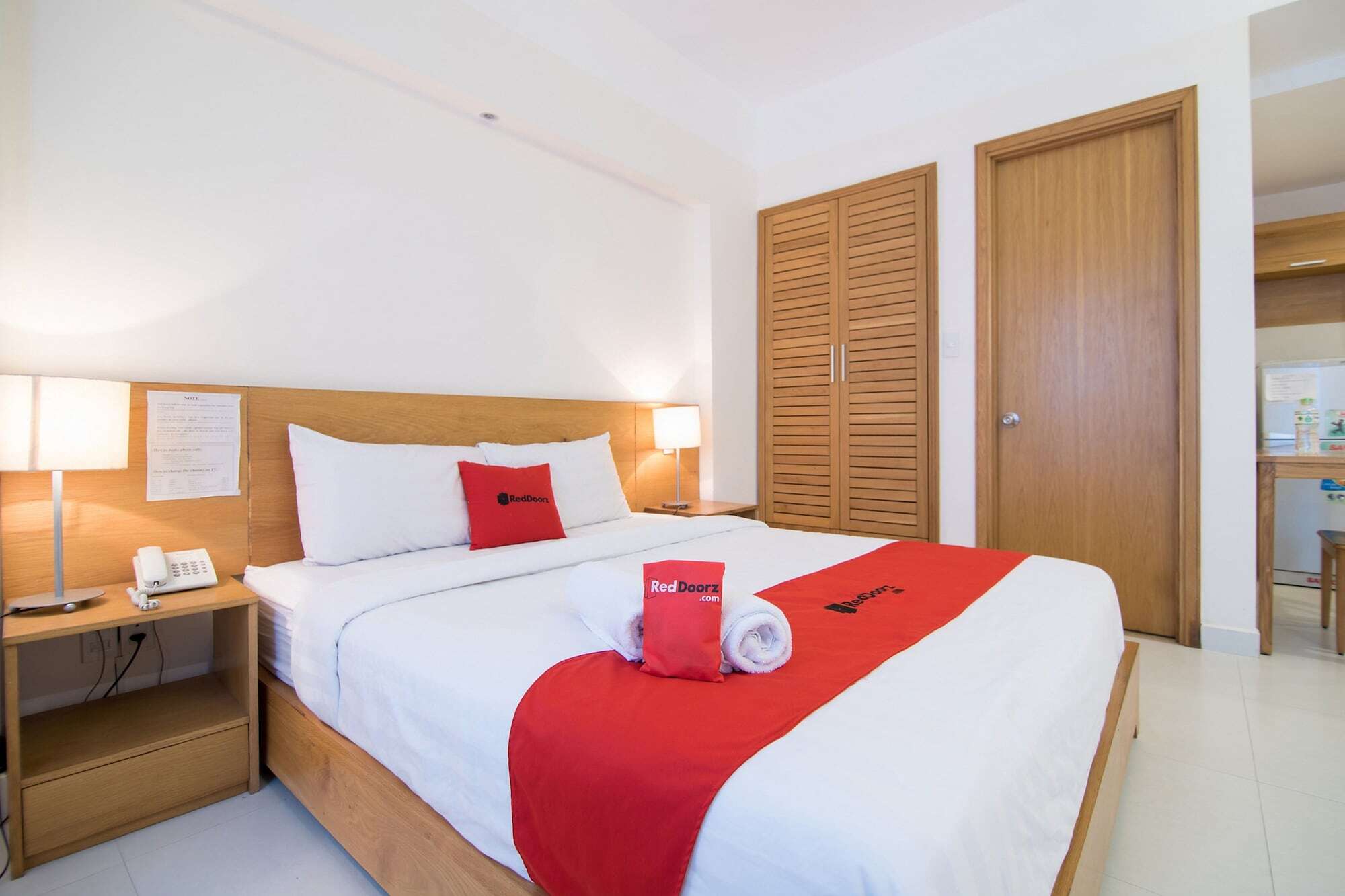 Reddoorz Plus Near Secc D7 胡志明市 外观 照片